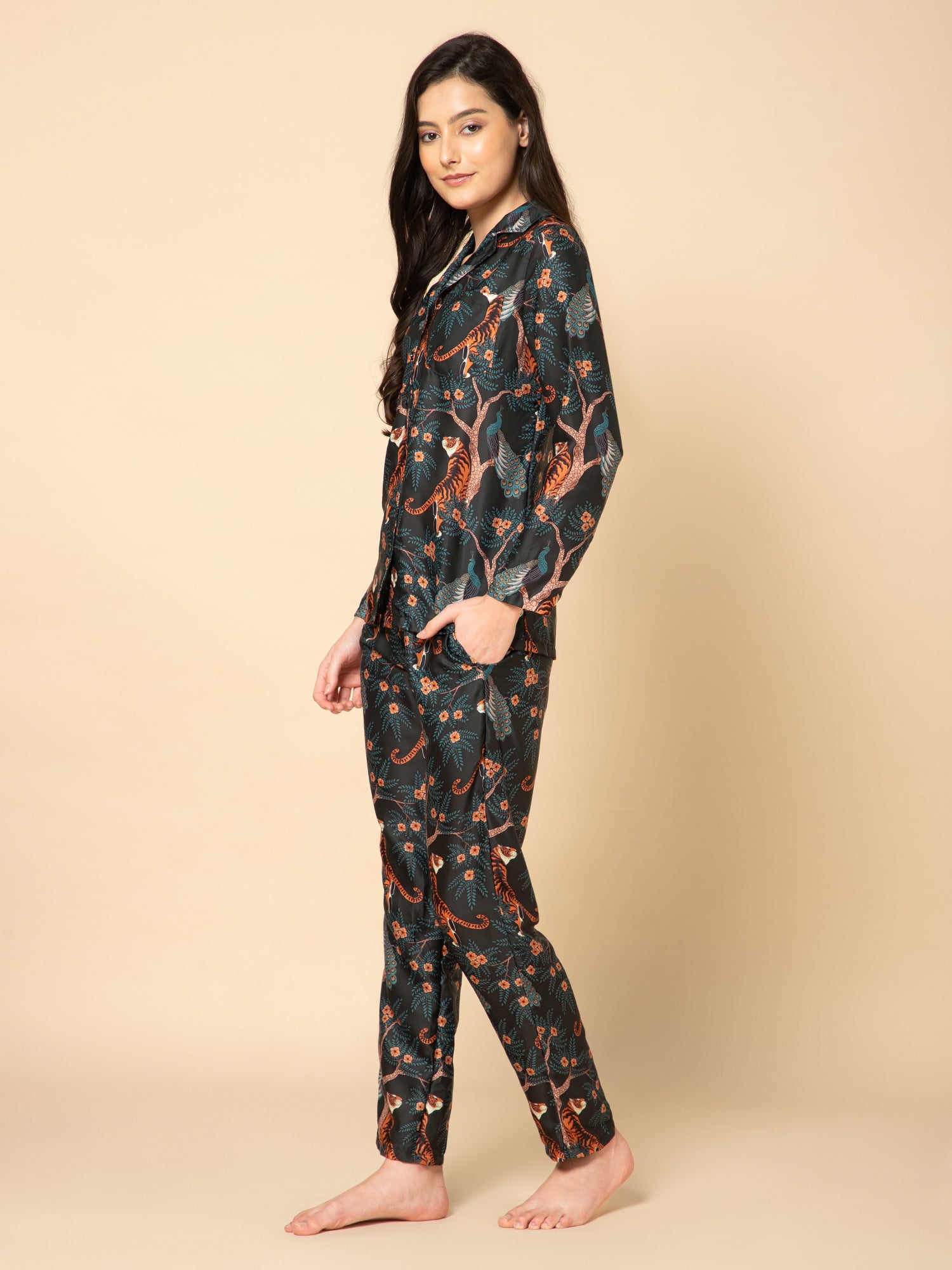 Women Black Satin leopard Printed Pyjamas Set