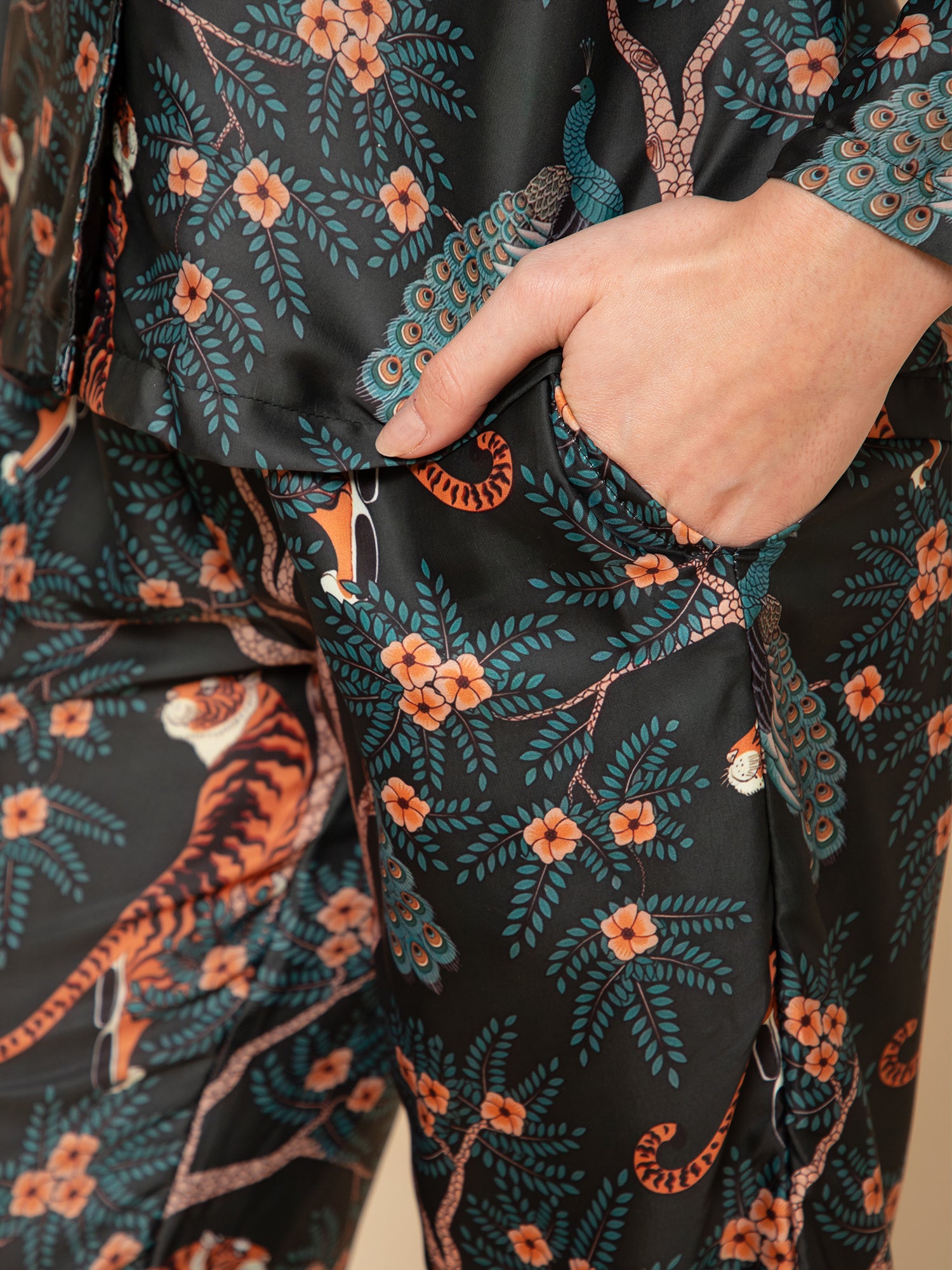 Women Black Satin leopard Printed Pyjamas Set