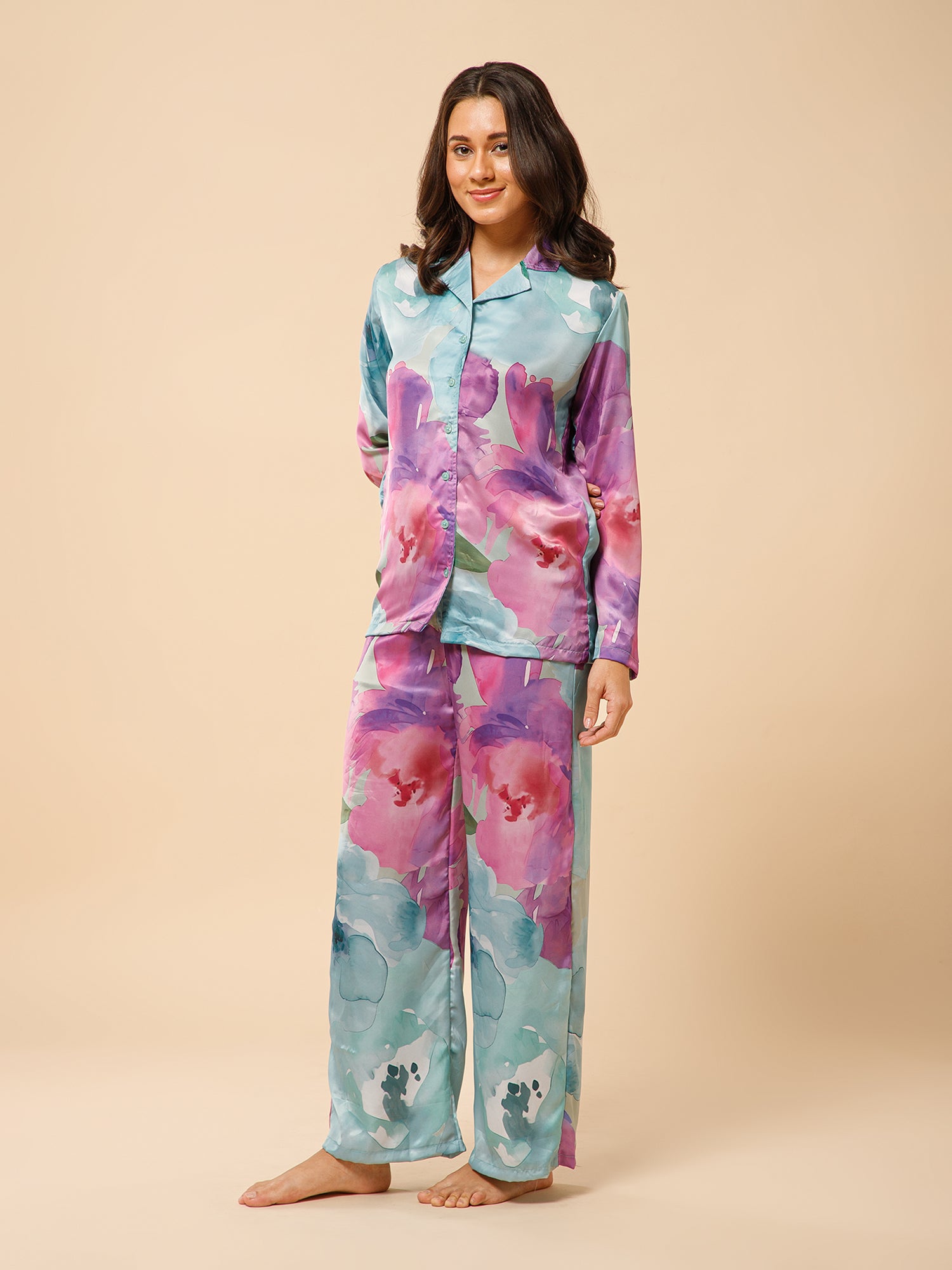 Drape in vogue Soft Blooms Satin Lounge set