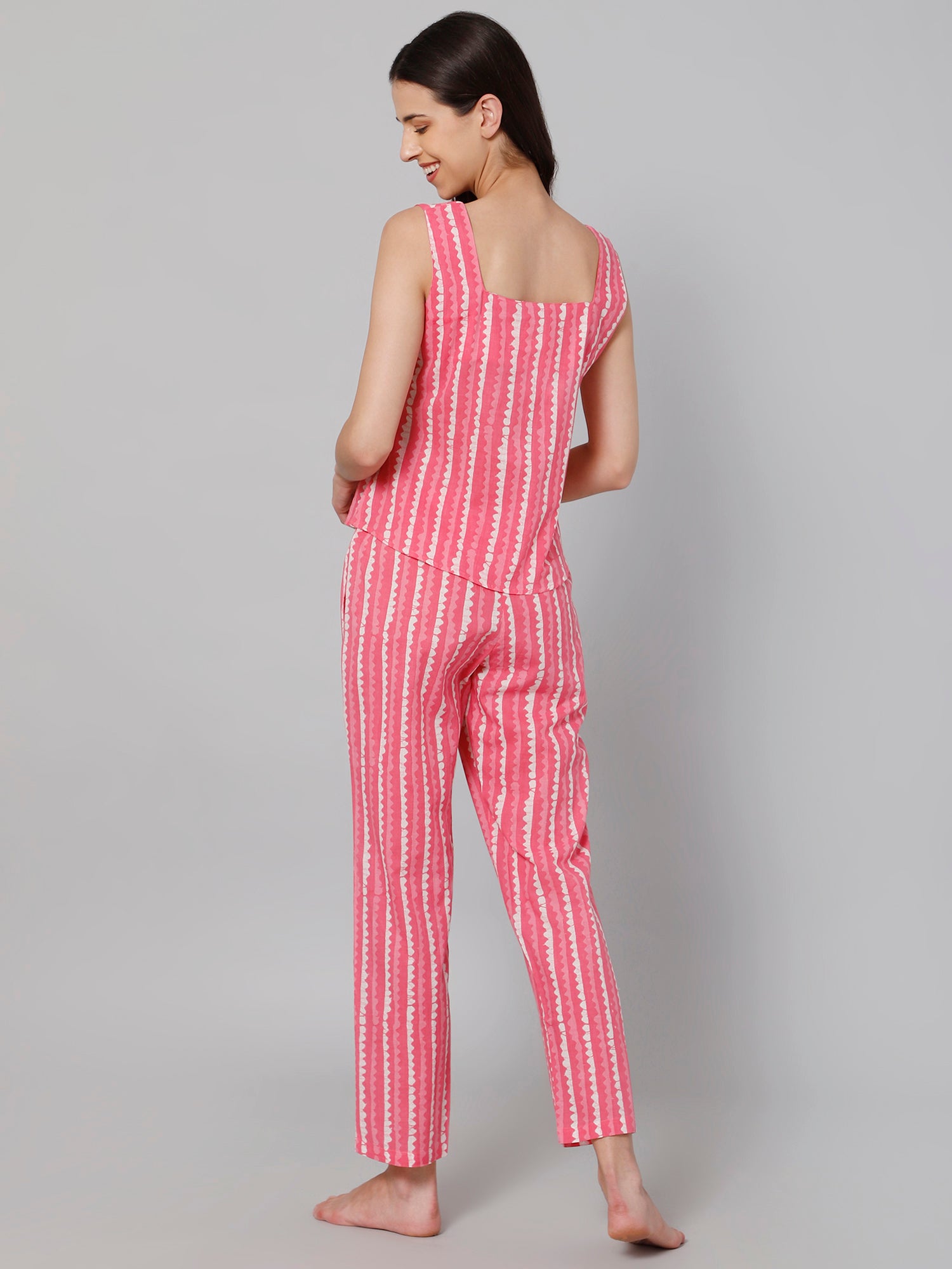 Drape In Vogue Women Pink Zig Zag Print