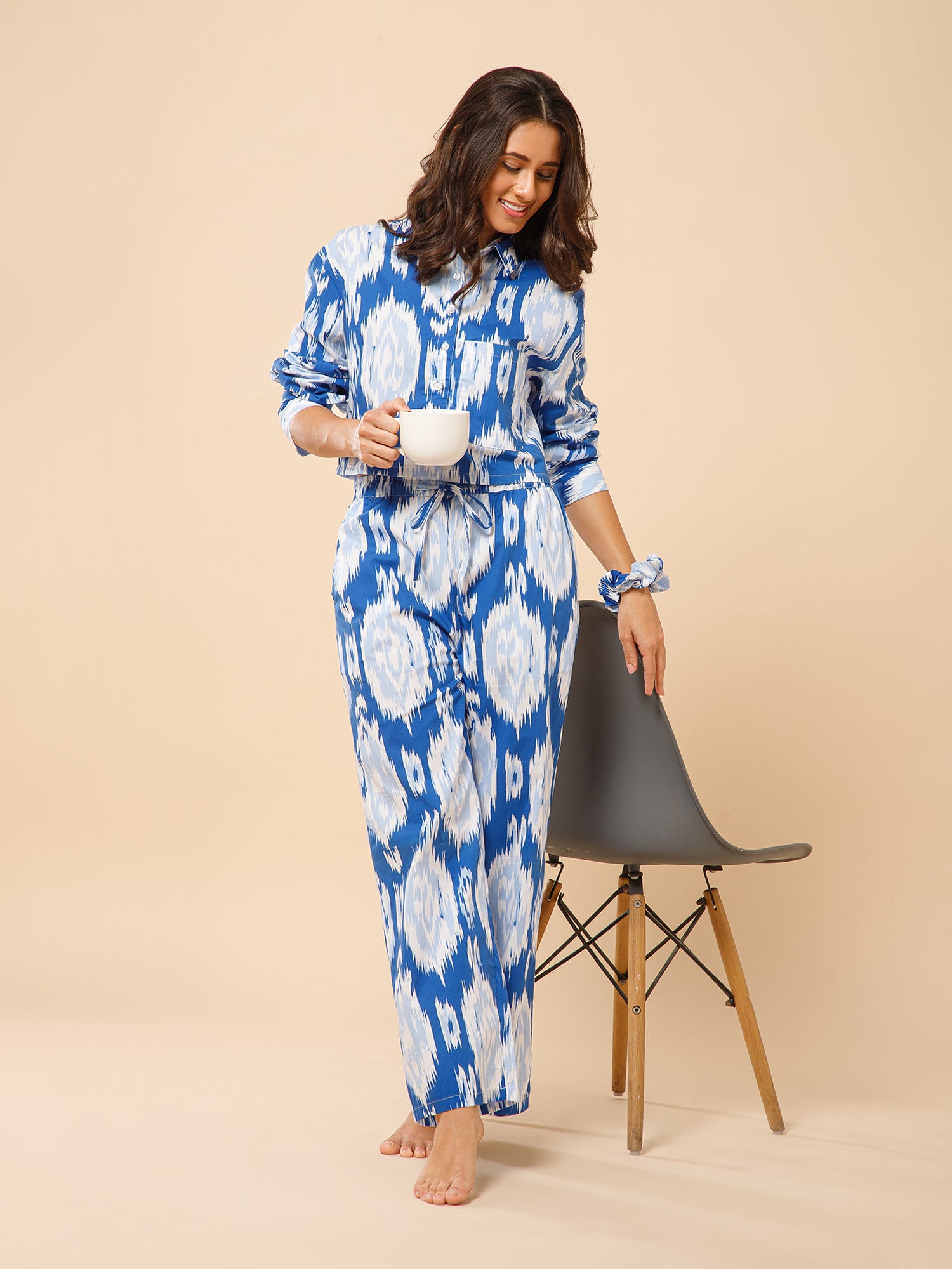 Drape in vogue Vibrant ikat Print Crop shirt and Pant Lounge set