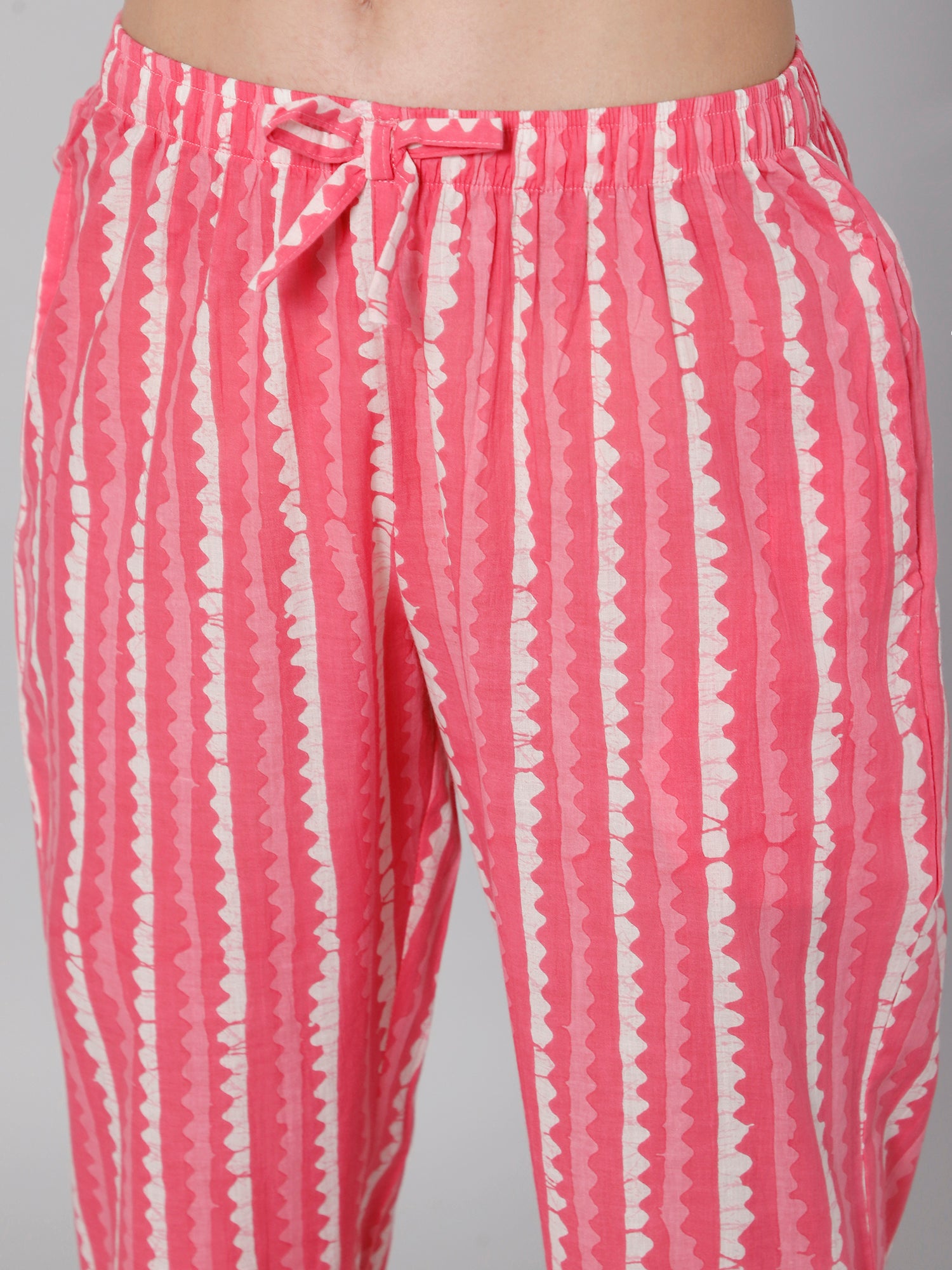 Drape In Vogue Women Pink Zig Zag Print