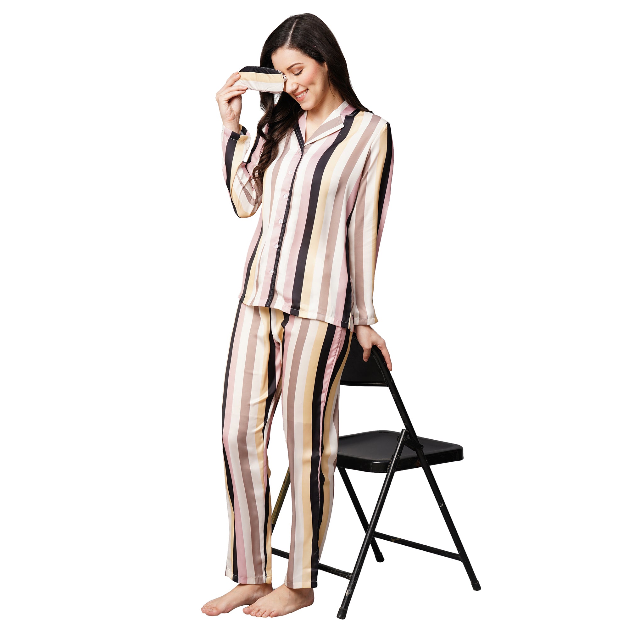 Drape In Vogue Womens White Peach Lining Satin Print Night Suit